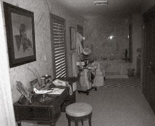 ar-1610917-tf-62188923-1-notext.jpg